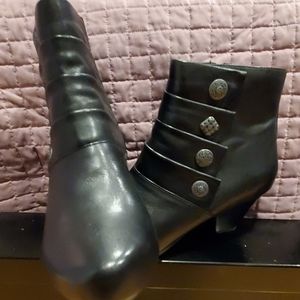 Ladies  Boots